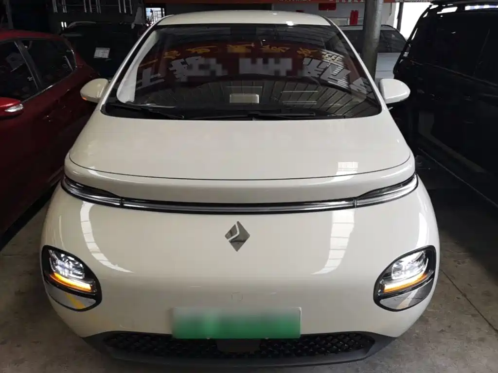 Baojun Yunduo — миниатюра 3