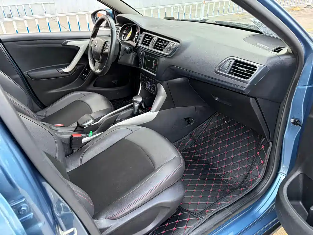 Citroen C3-XR — миниатюра 6