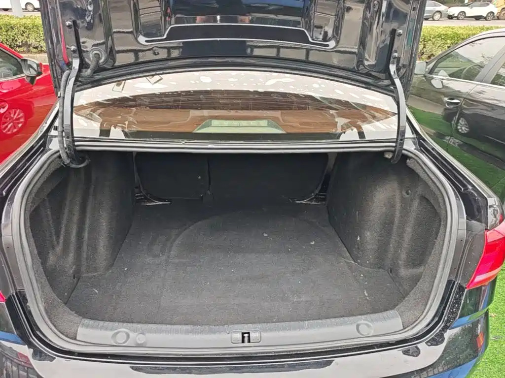 Volkswagen Lavida — миниатюра 19