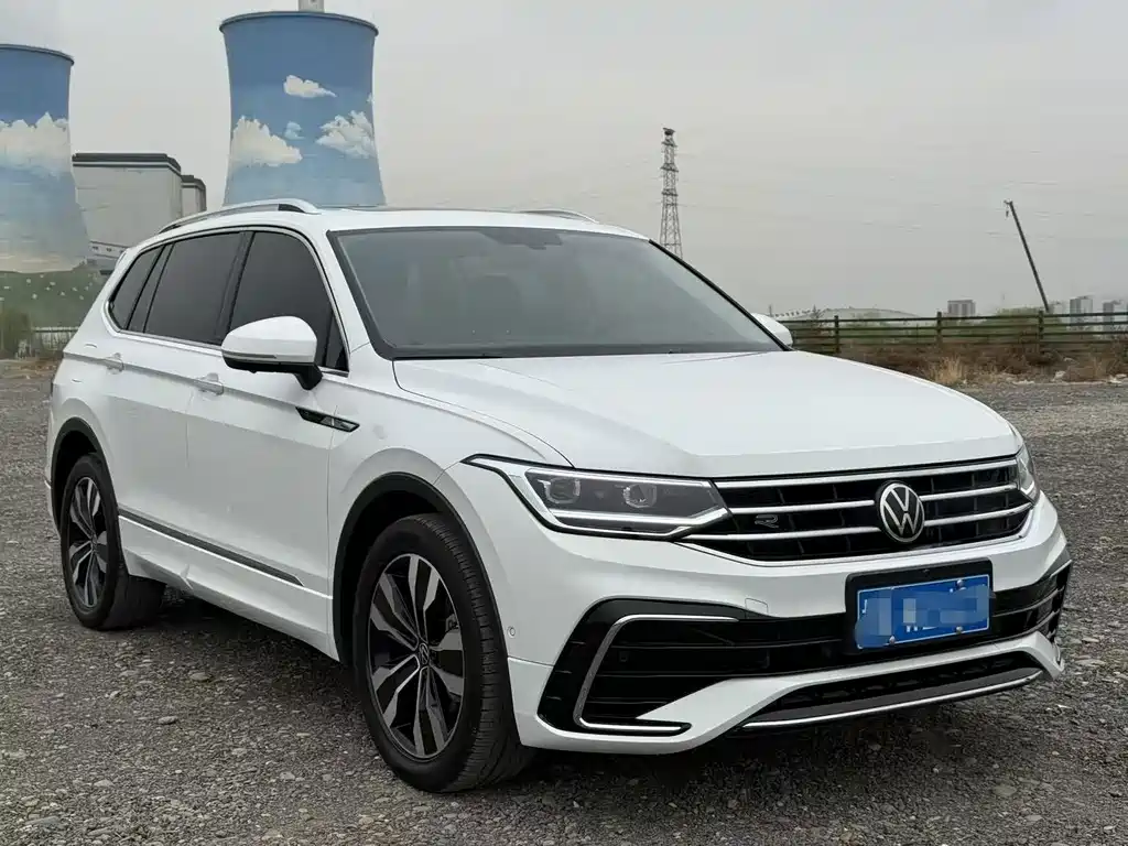 Volkswagen Tiguan L — миниатюра 3