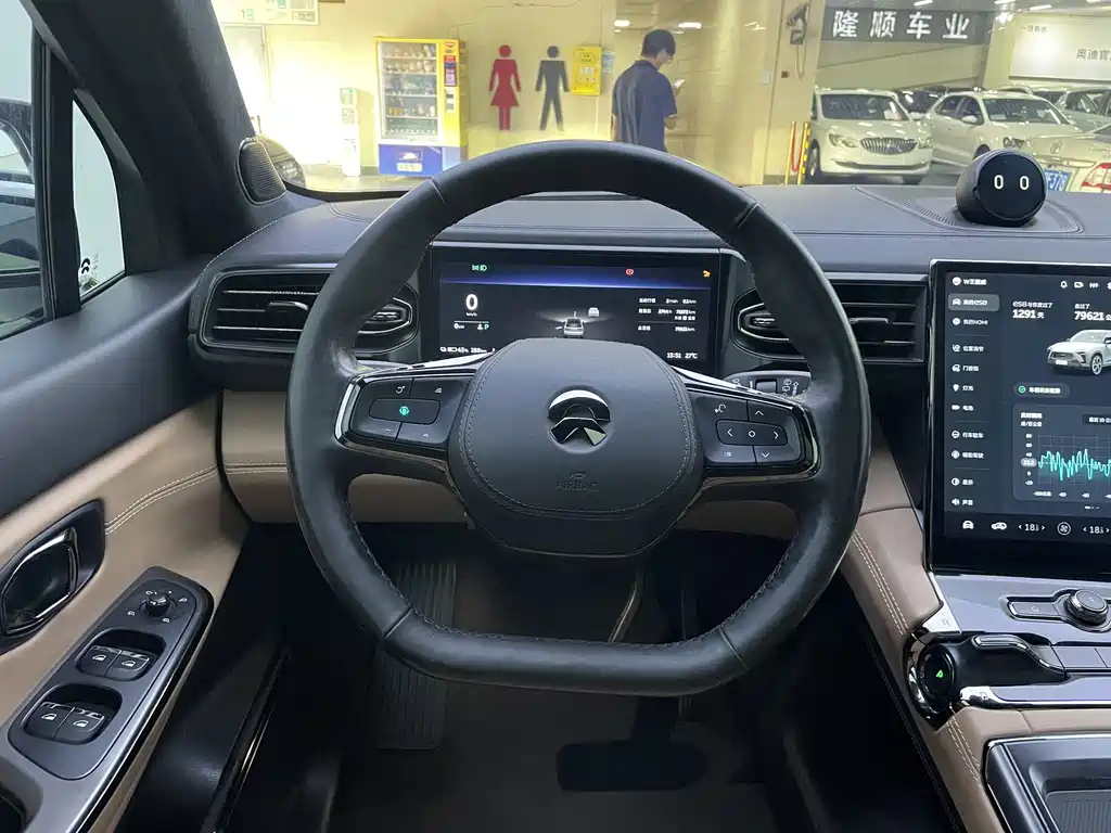 NIO ES8 — миниатюра 4