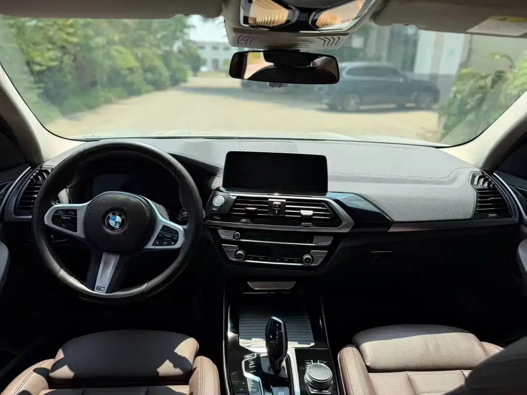 BMW X3 — миниатюра 9