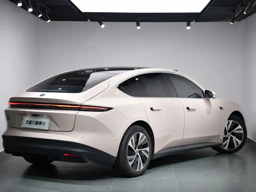 NIO ET5 — миниатюра 5