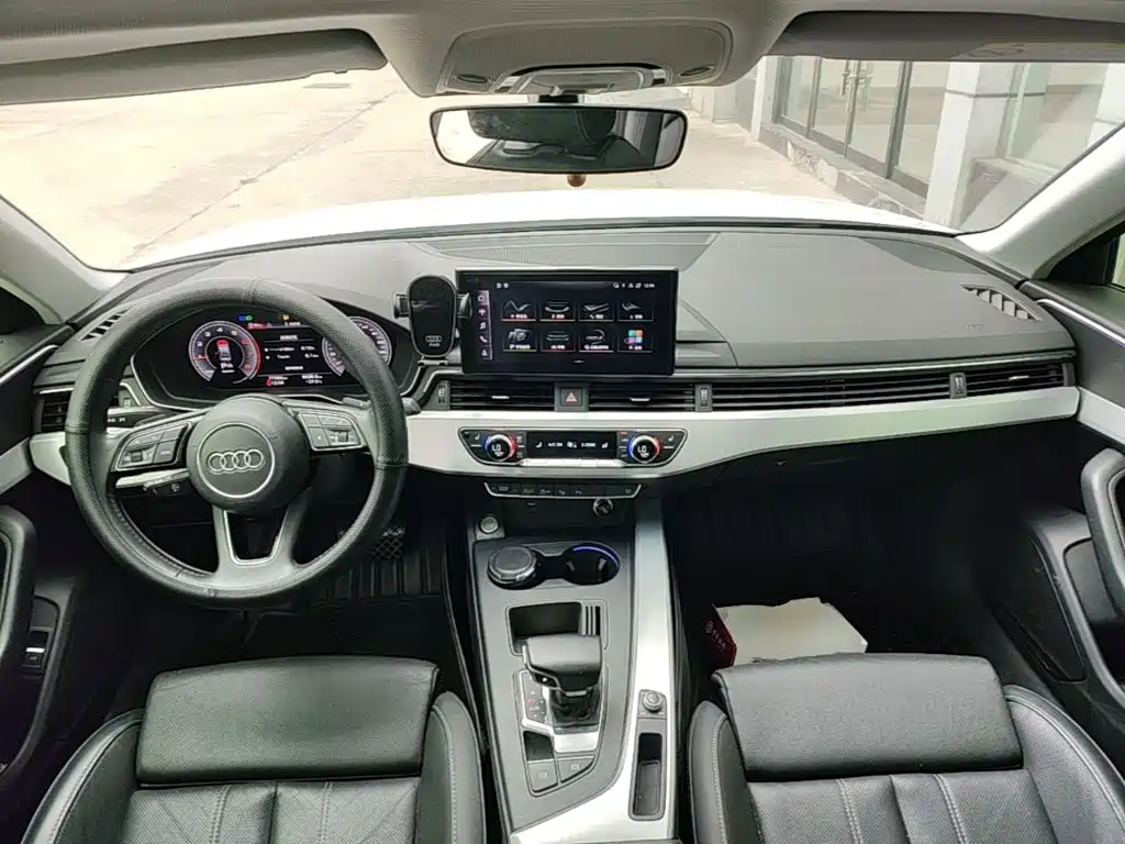 Audi A4L — миниатюра 10