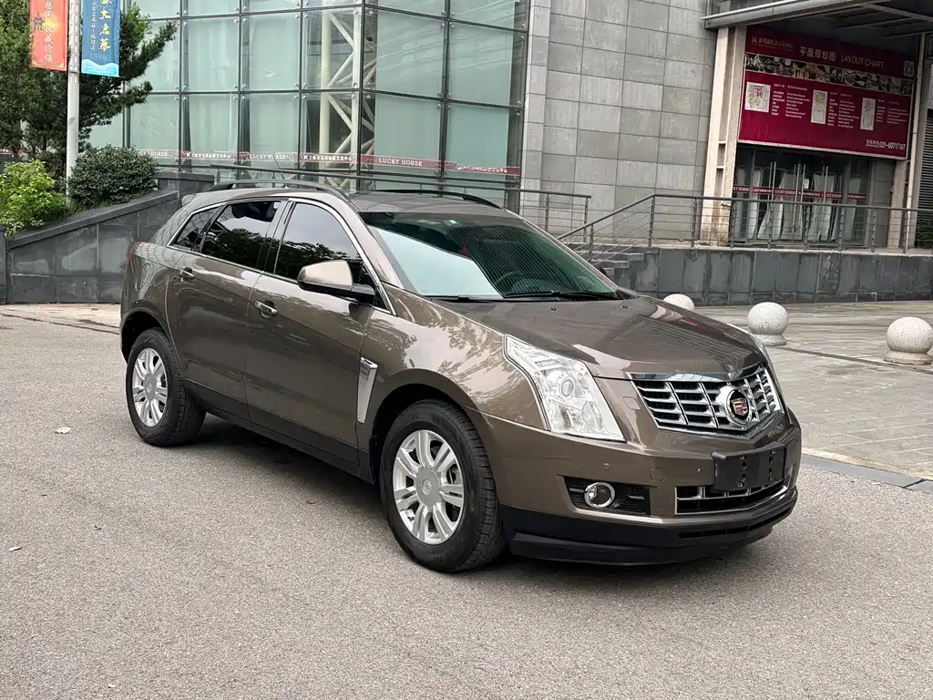 Cadillac SRX — миниатюра 3