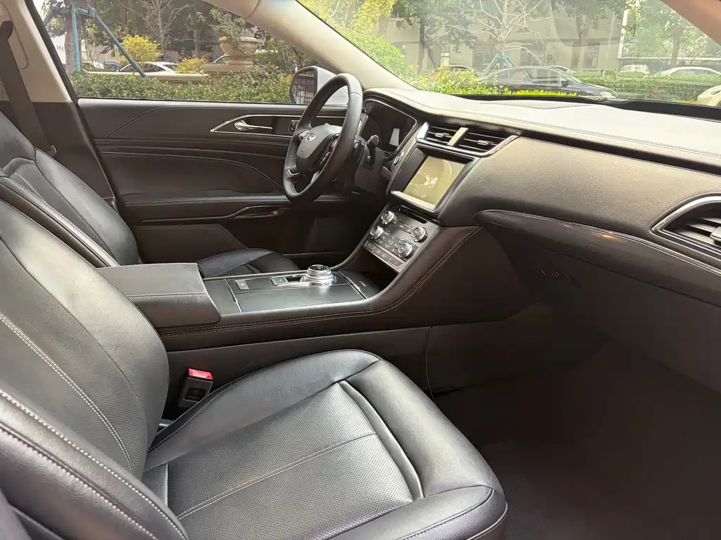 Ford Taurus — миниатюра 10