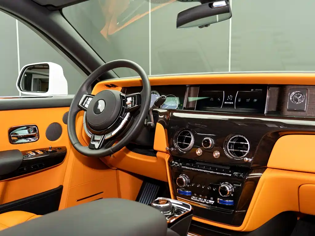 Rolls-Royce Phantom — миниатюра 21