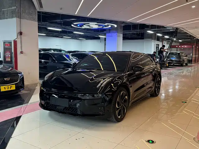 2023 Zeekr 001