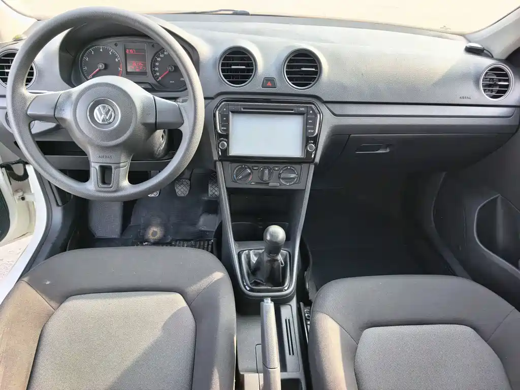 Volkswagen Jetta — миниатюра 8