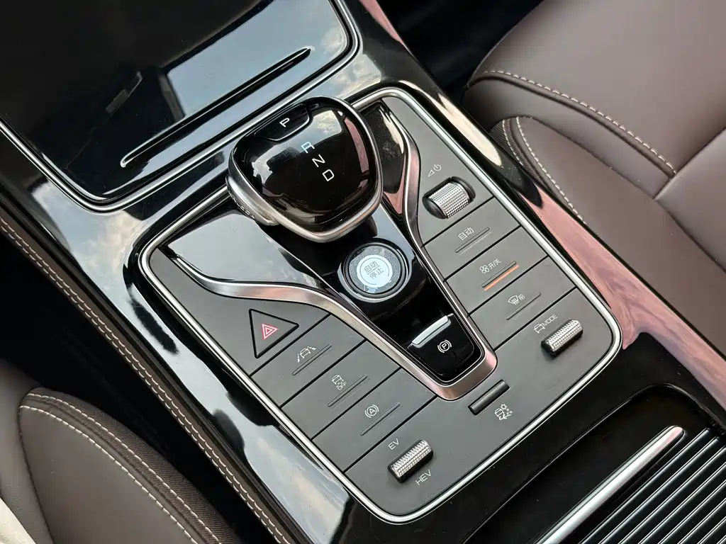 BYD MAX New Energy — миниатюра 14