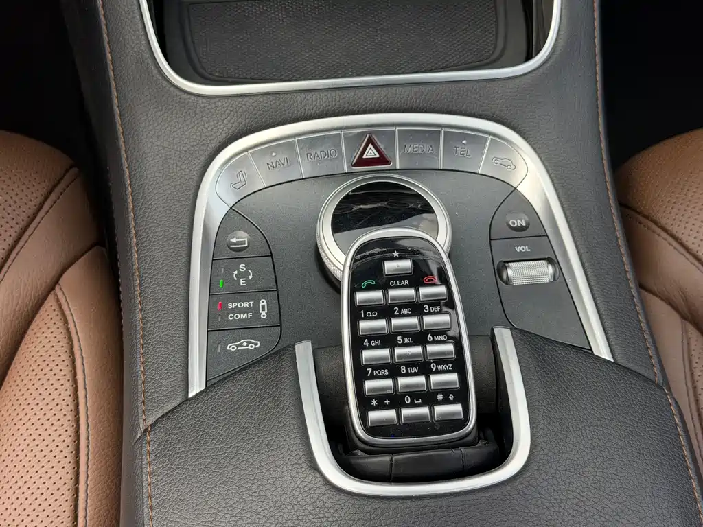 Mercedes-Benz S-Class — миниатюра 13