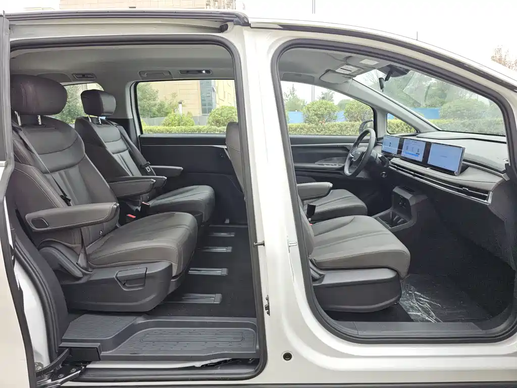 MAXUS Dajia 7 — миниатюра 10