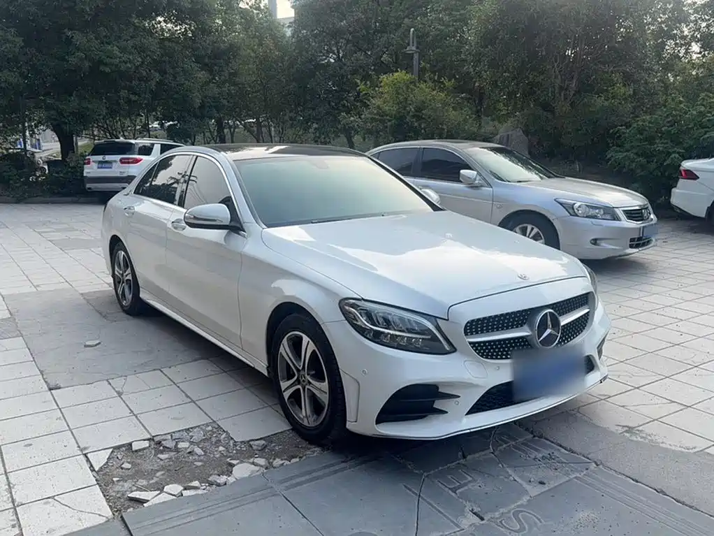 Mercedes-Benz C-Class — миниатюра 4