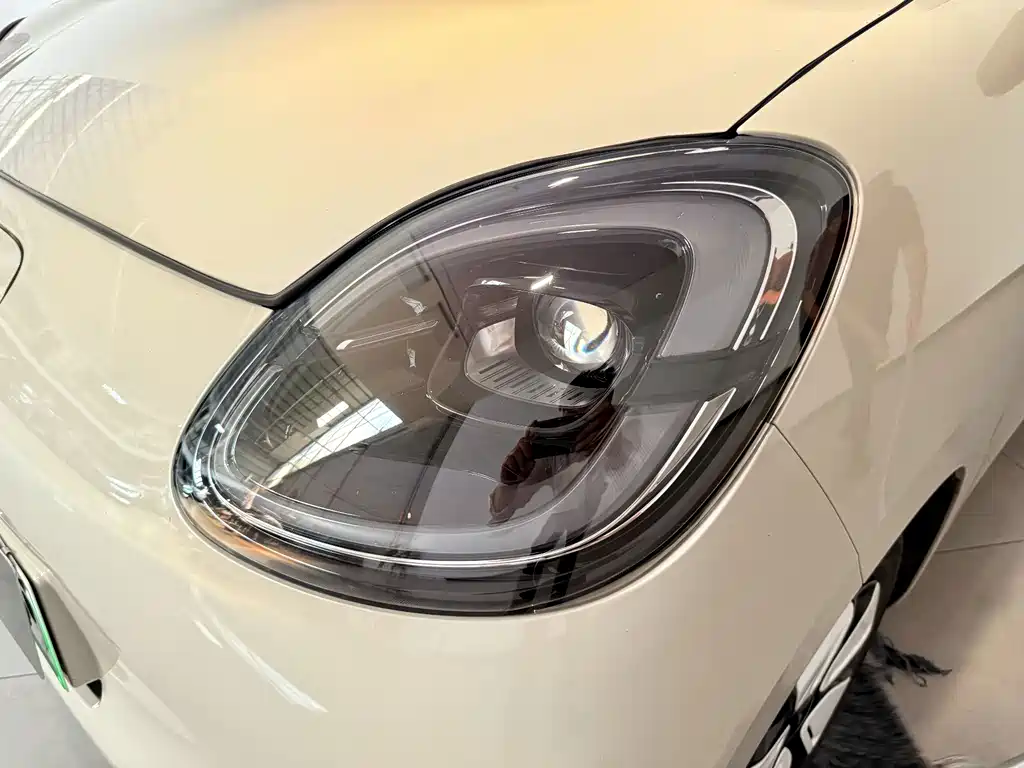Wuling MINIEV — миниатюра 10
