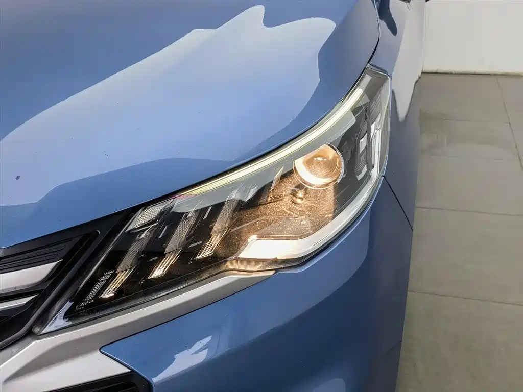 SAIC MAXUS CHASE G50