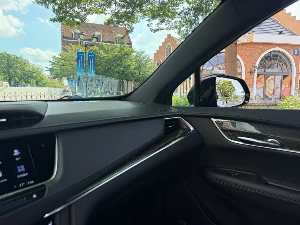 Cadillac XT5 — миниатюра 19