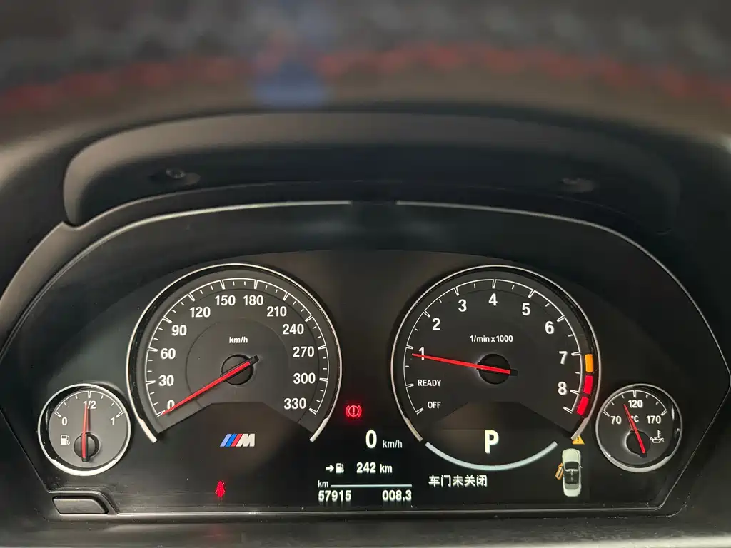BMW M4 — миниатюра 9