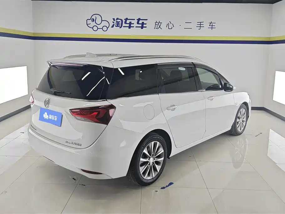 Buick GL6 2021 323T Luxury