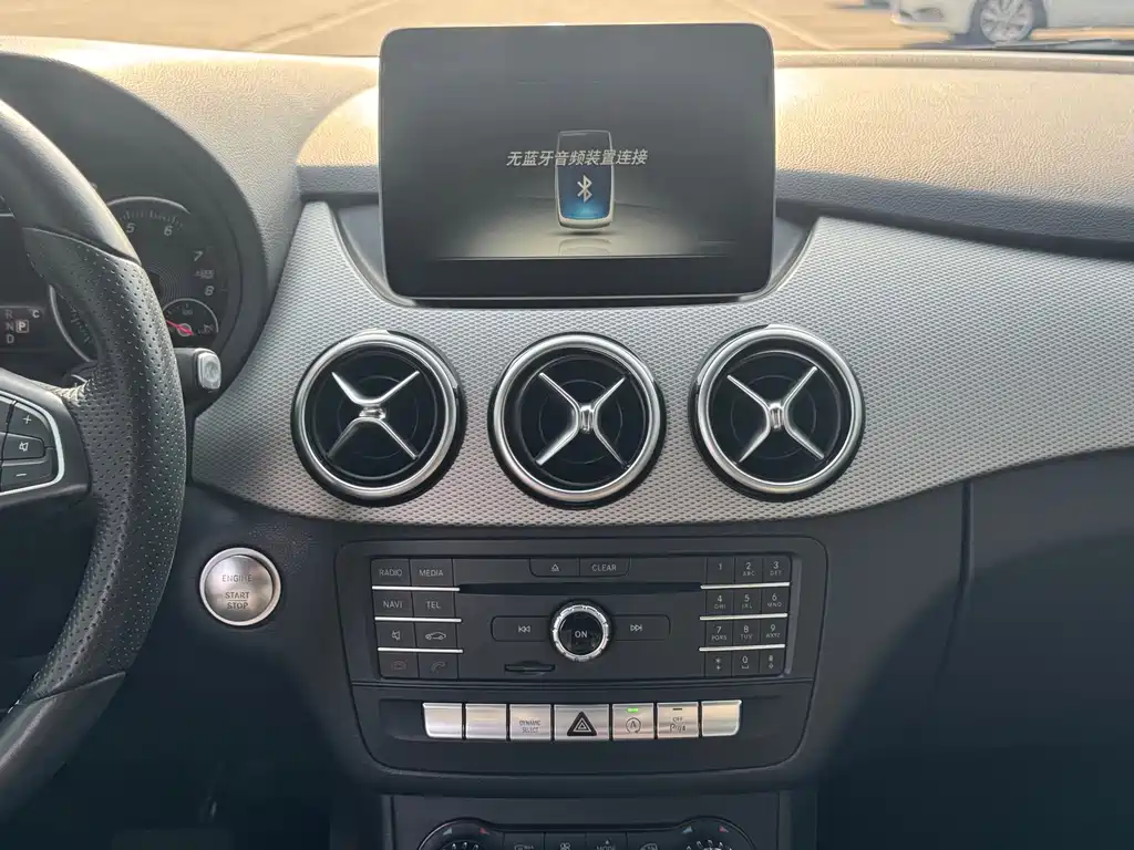 Mercedes-Benz B-Class — миниатюра 14