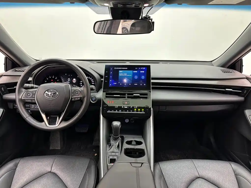 Toyota Avalon — миниатюра 10