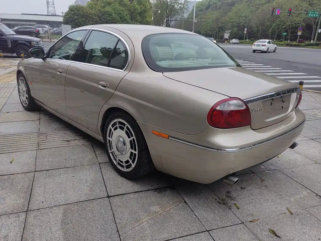 Jaguar S-TYPE — миниатюра 4