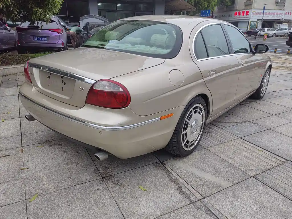 Jaguar S-TYPE — миниатюра 5