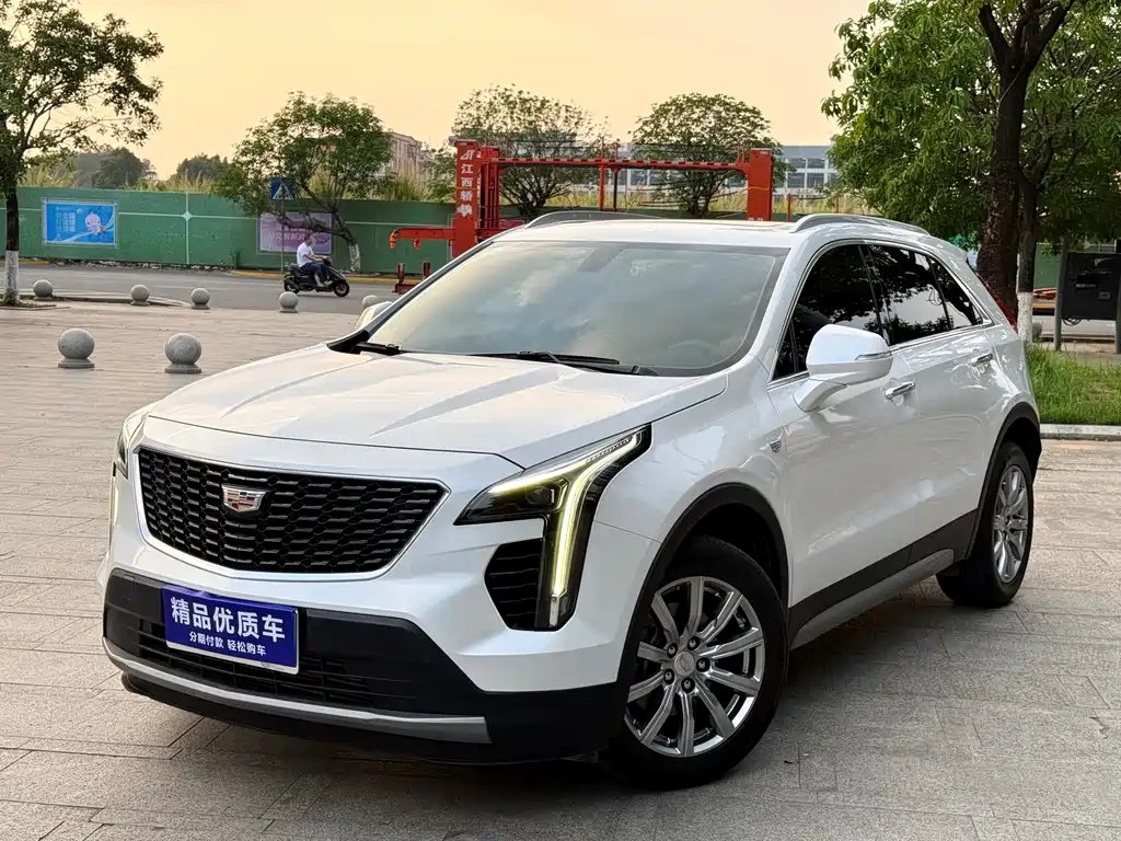 Cadillac XT4 2021
