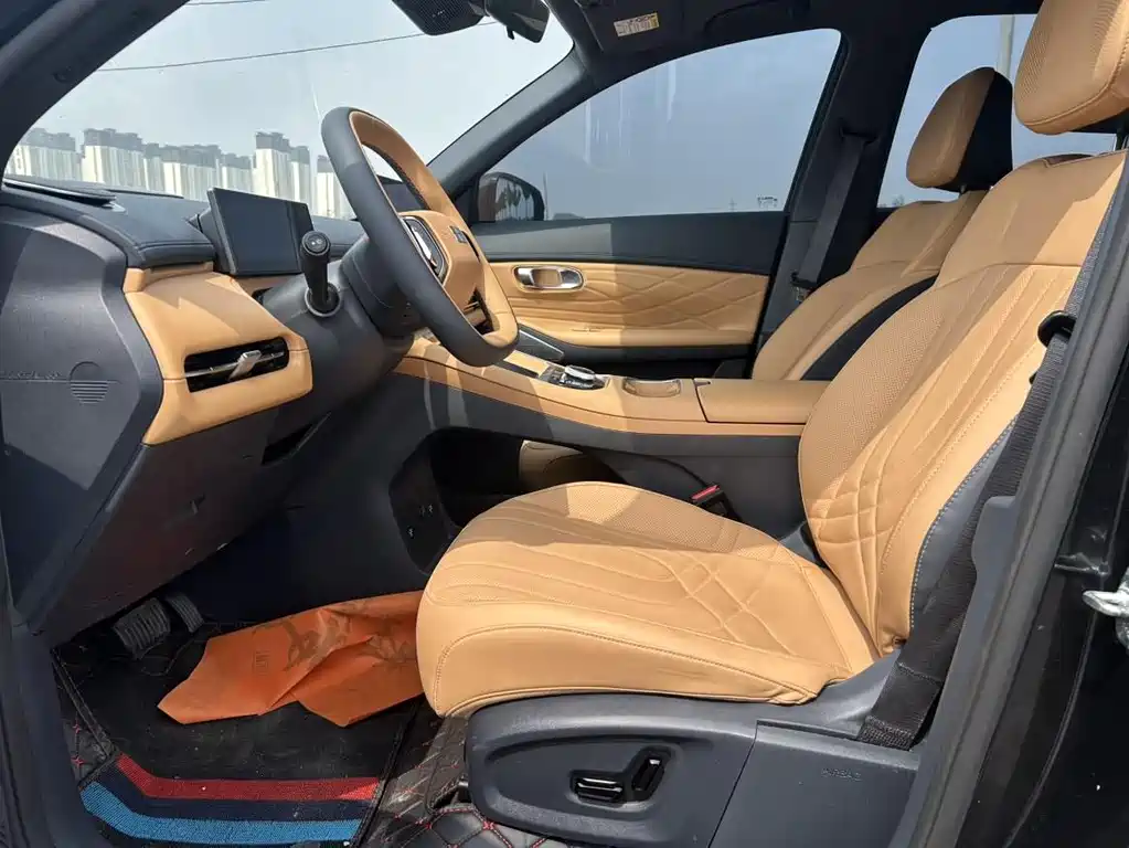 Geely Galaxy Galaxy 7 7 2025 120km +