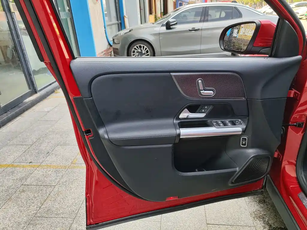 Mercedes-Benz GLA — миниатюра 5