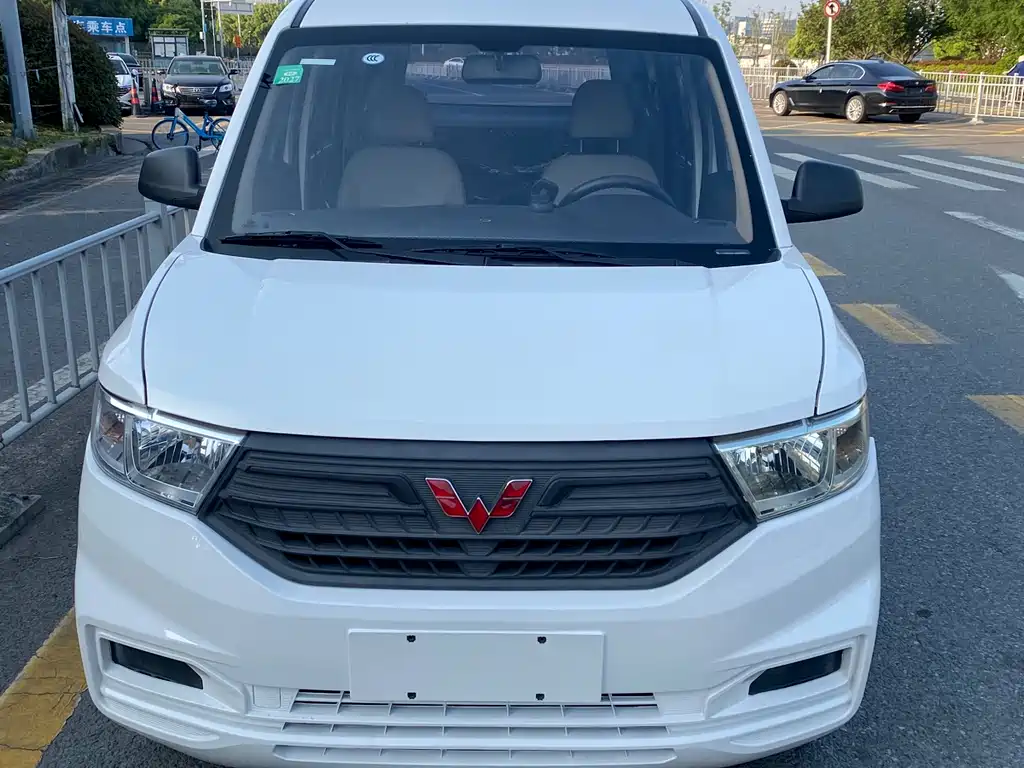 Wuling Hongguang V 2023