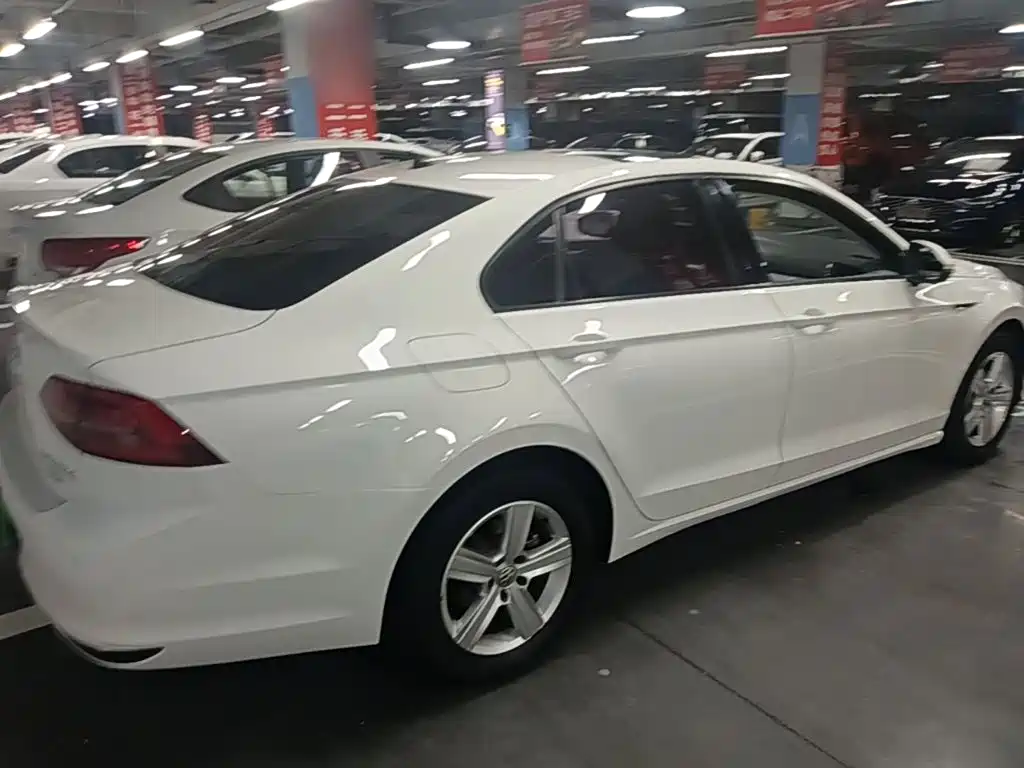Volkswagen Lamando — миниатюра 7