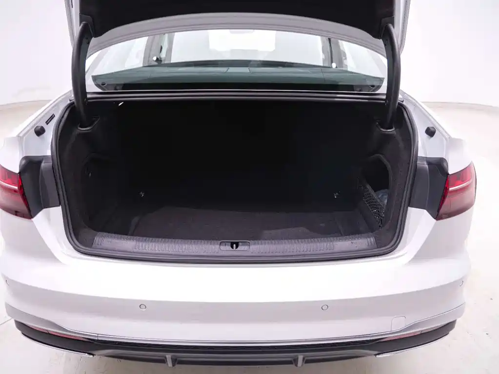 Audi A4L — миниатюра 22