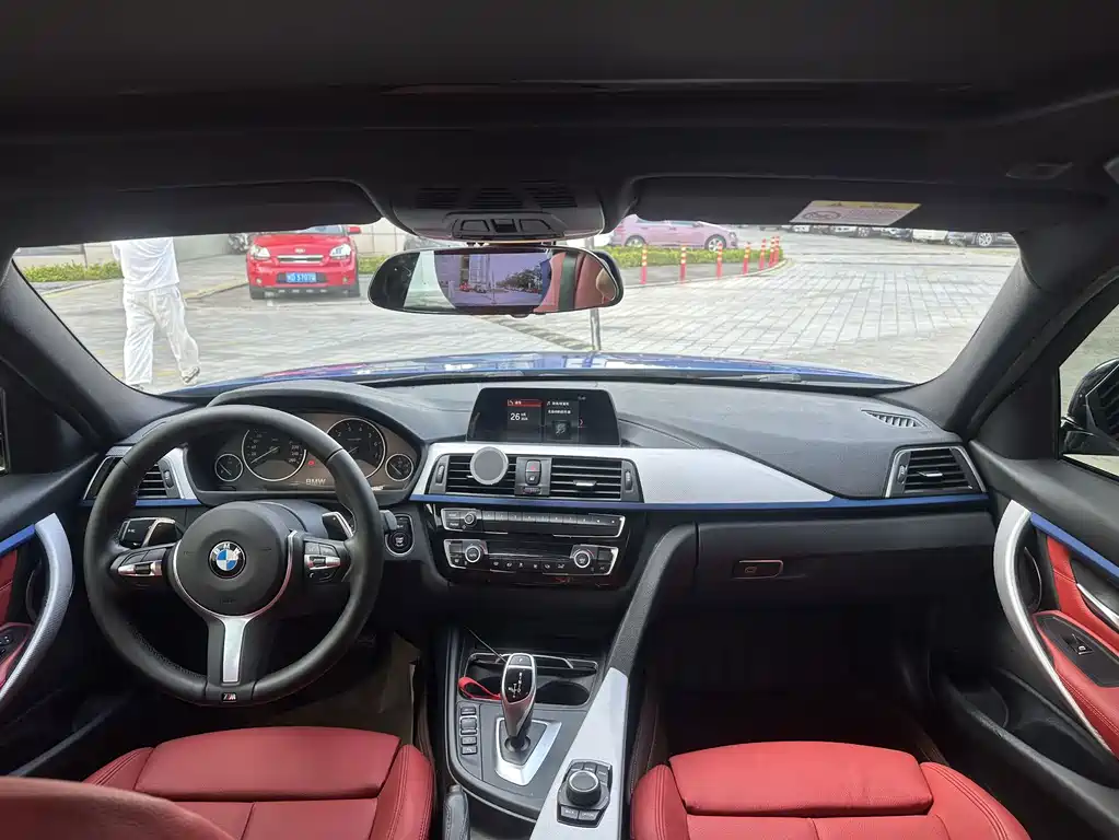 BMW 3 Series — миниатюра 7