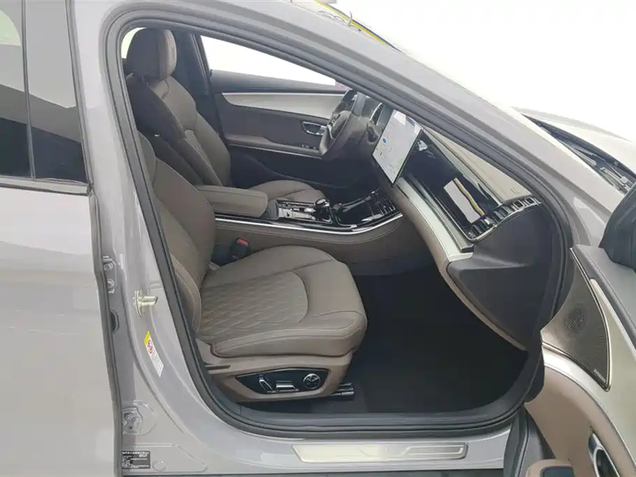 BYD Han 2025 DM-i Smart Drive 125KM
