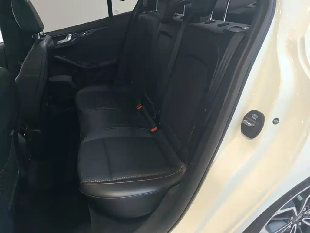 Ford Focus — миниатюра 22