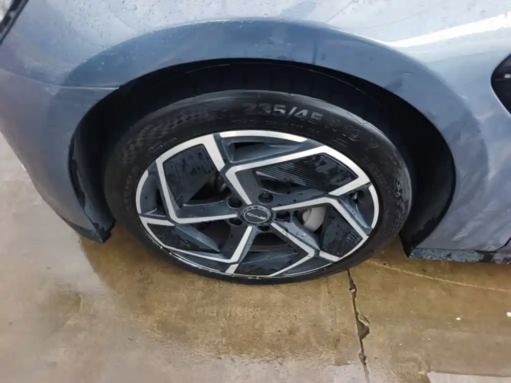 BYD Seal — миниатюра 23