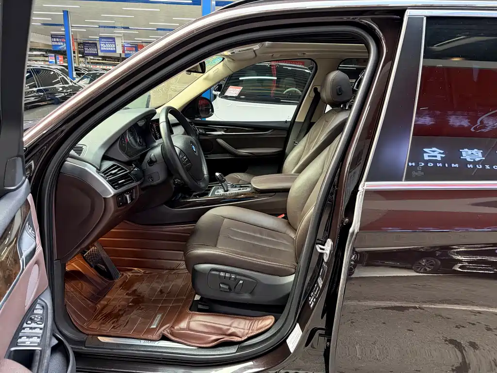 BMW X5 (Import) — миниатюра 6