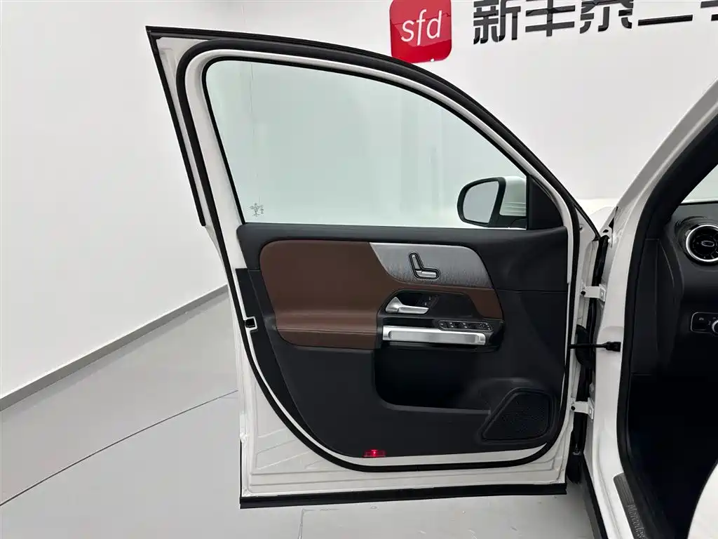 Mercedes-Benz GLB 2023 GLB 200 Fashion