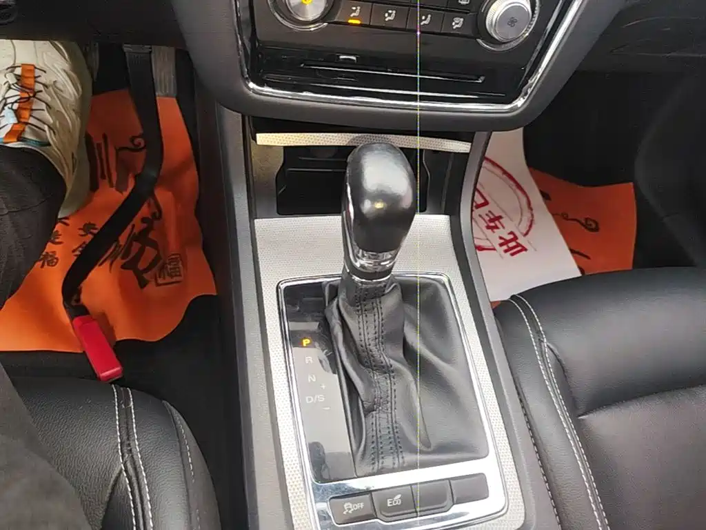 Roewe i6 Classic — миниатюра 14