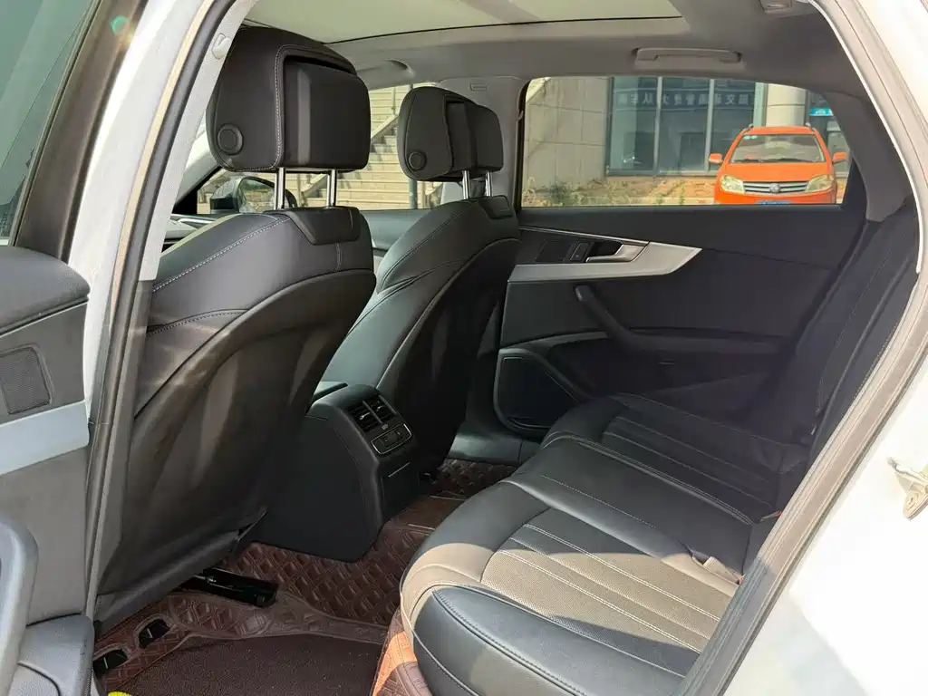 Audi A4L — миниатюра 5