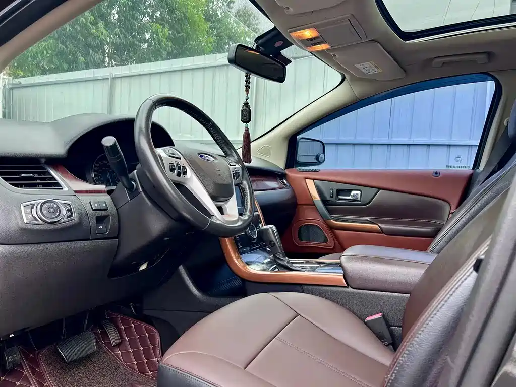 Ford Edge (Import) — миниатюра 9