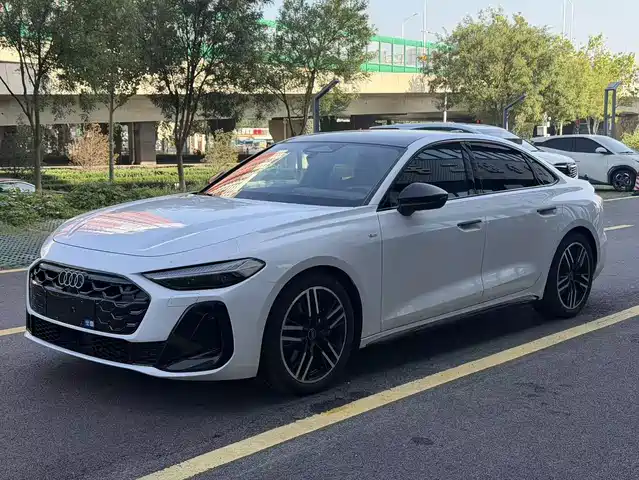 AUDI  A5L 2025