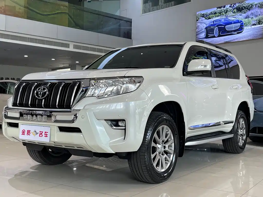 TOYOTA PRADO