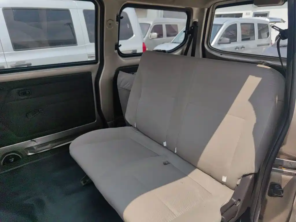 Wuling Rongguang — миниатюра 17