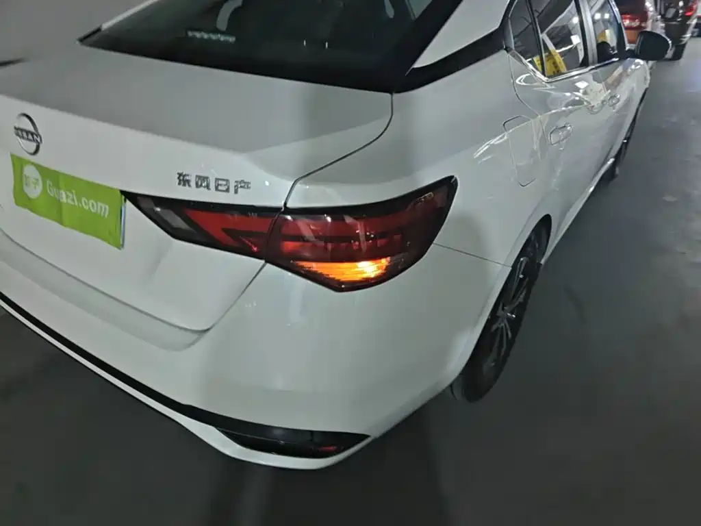 Nissan Sylphy — миниатюра 8