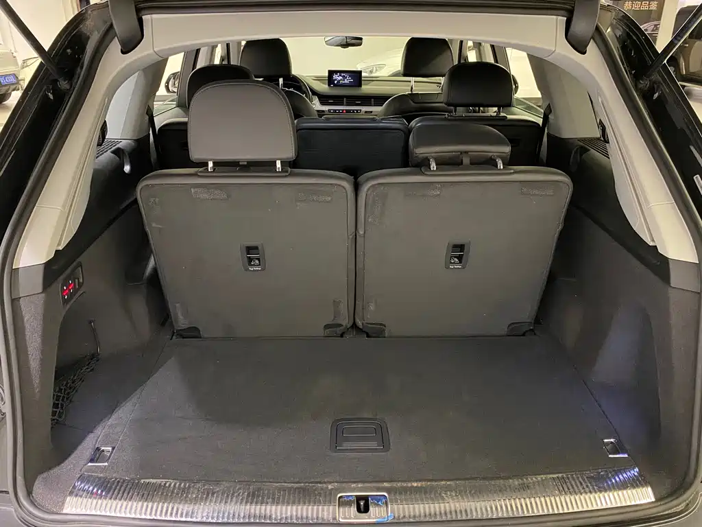 Audi Q7 — миниатюра 16
