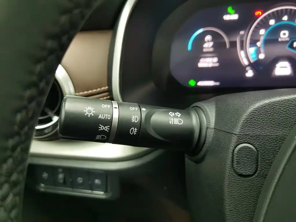 Wey Wey VV6 — миниатюра 21