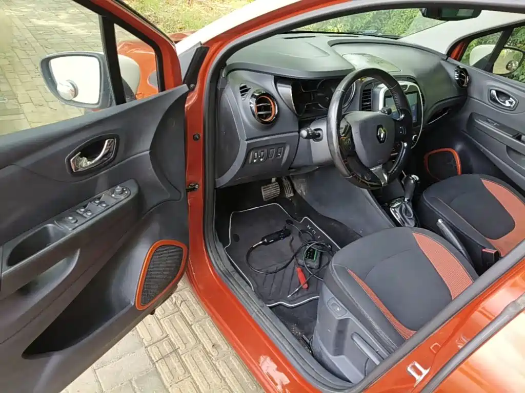 Renault Captur — миниатюра 16