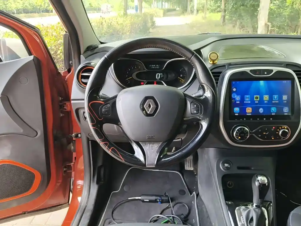 Renault Captur — миниатюра 11