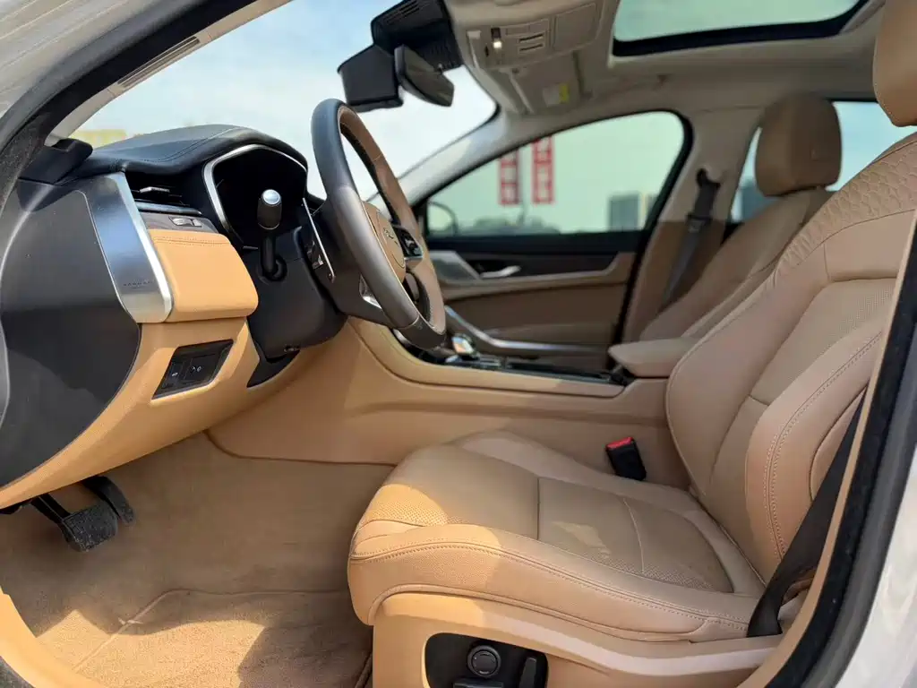 Jaguar XFL 2024 2.0T P250 Premium Luxury